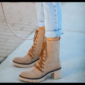 Vici | Danny Latte Lace-Up Heeled Boot